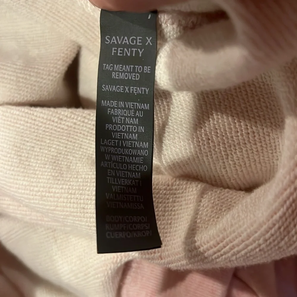 NWT Savage X Fenty weekender Terry Cropped Hoodie | Size: xl - Picture 4 of 10
